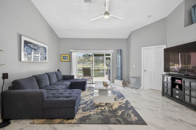 10469 Pelican Drive, Wellington, FL 33414