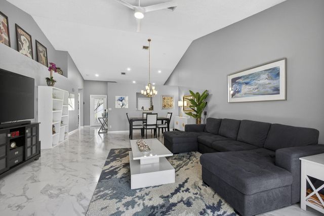 10469 Pelican Drive, Wellington, FL 33414