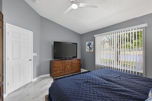 10469 Pelican Drive, Wellington, FL 33414