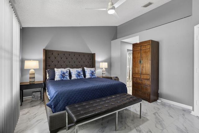 10469 Pelican Drive, Wellington, FL 33414