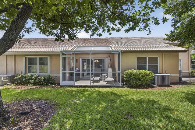 10469 Pelican Drive, Wellington, FL 33414