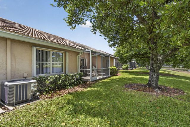 10469 Pelican Drive, Wellington, FL 33414