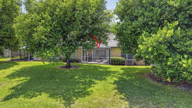 10469 Pelican Drive, Wellington, FL 33414