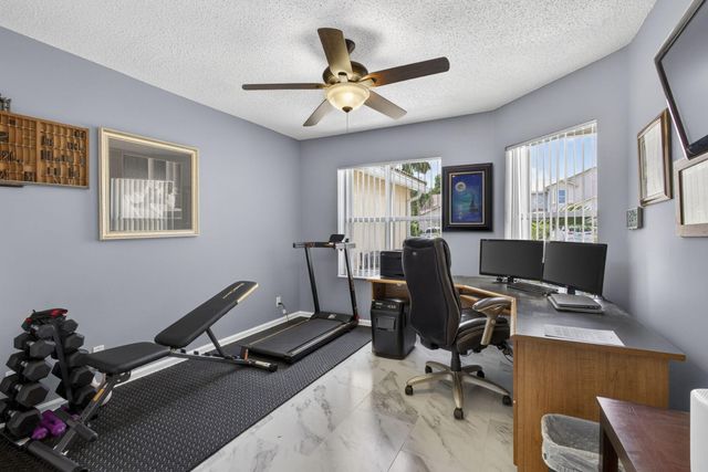 10469 Pelican Drive, Wellington, FL 33414