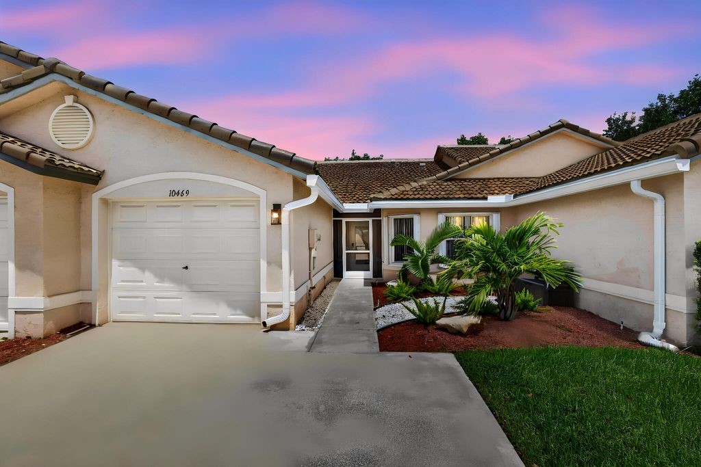 10469 Pelican Drive, Wellington, FL 33414