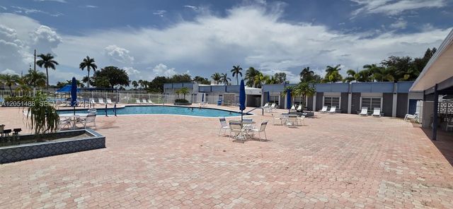 2630 Barkley Drive E H, West Palm Beach, FL 33415