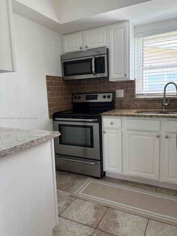 2630 Barkley Drive E H, West Palm Beach, FL 33415