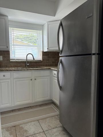 2630 Barkley Drive E H, West Palm Beach, FL 33415