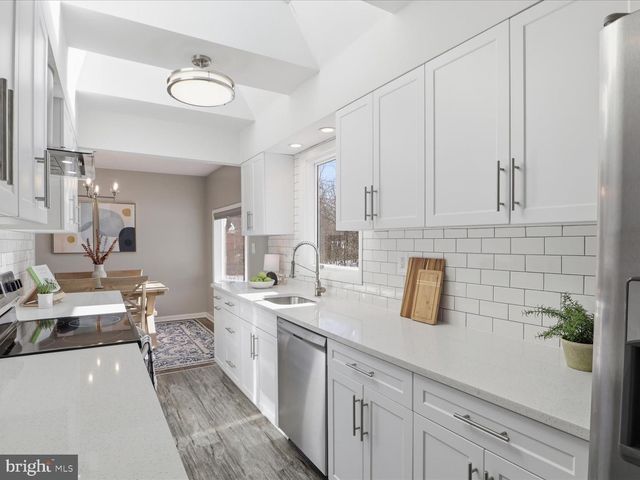 10915 ORCHARD ST, Fairfax, VA 22030