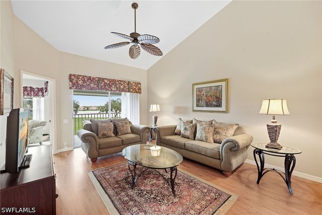 28072 Cavendish CT 2207, Bonita Springs, FL 34135