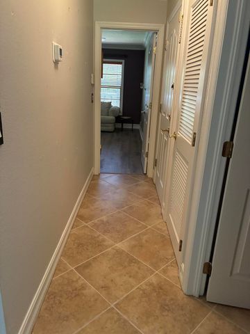5021 Mirror Lakes Boulevard, Boynton Beach, FL 33472