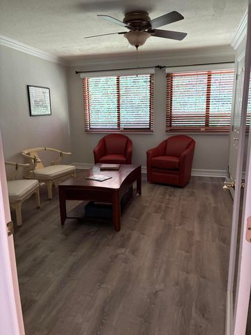5021 Mirror Lakes Boulevard, Boynton Beach, FL 33472