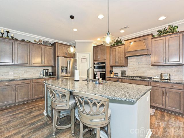 2614 Lochview Street, Fort Mill, SC 29715