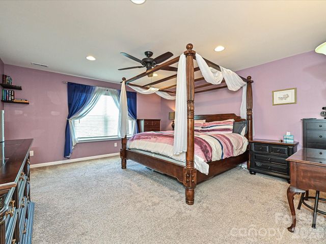 2614 Lochview Street, Fort Mill, SC 29715