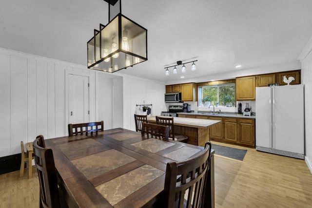 S107W17011 Muskego Dam DRIVE, Muskego, WI 53150