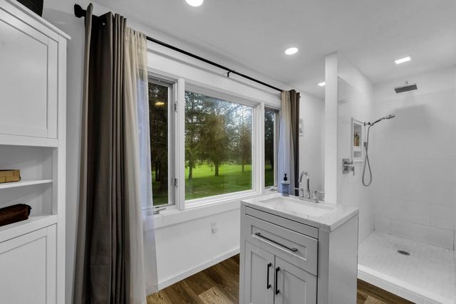 S107W17011 Muskego Dam DRIVE, Muskego, WI 53150