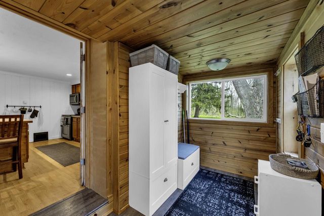 S107W17011 Muskego Dam DRIVE, Muskego, WI 53150
