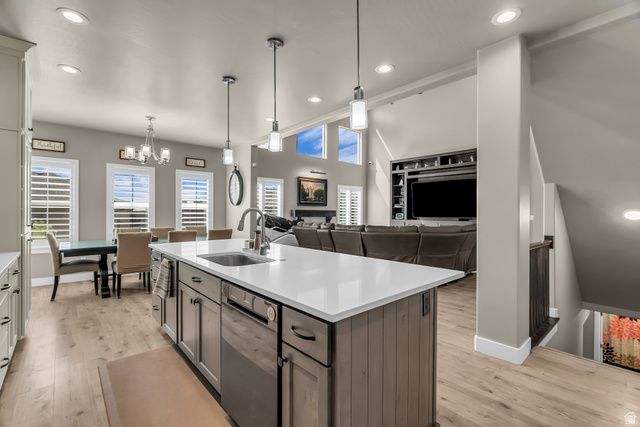 1597 W 475 N, Layton, UT 84041