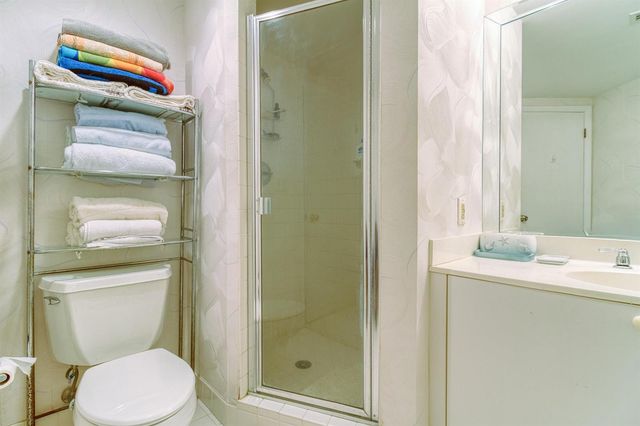 20185 E Country Club Drive 1709, Aventura, FL 33180