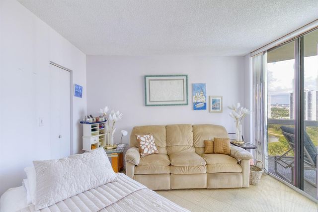 20185 E Country Club Drive 1709, Aventura, FL 33180