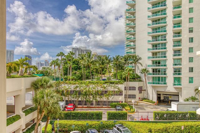 20185 E Country Club Drive 1709, Aventura, FL 33180