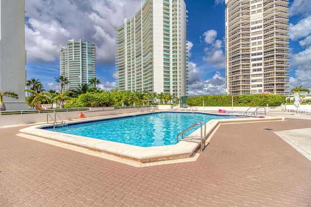 20185 E Country Club Drive 1709, Aventura, FL 33180