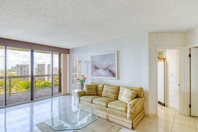 20185 E Country Club Drive 1709, Aventura, FL 33180