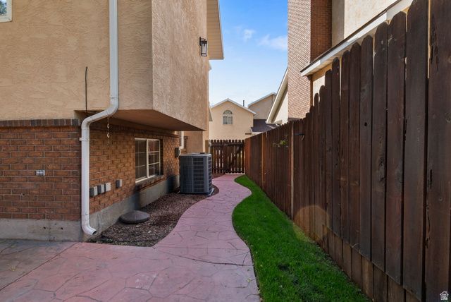 5250 S CLEAR SPRING LN, Salt Lake City, UT 84117