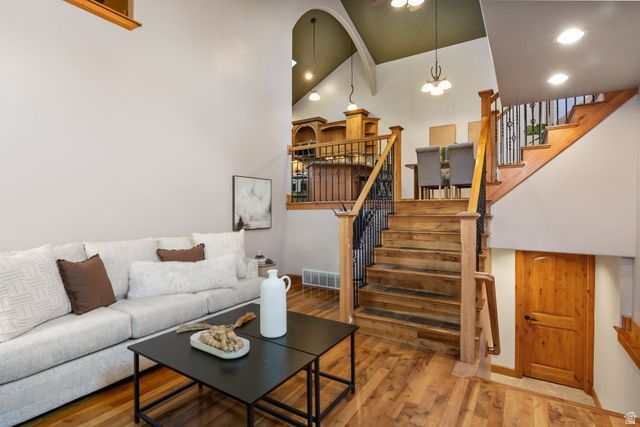 5250 S CLEAR SPRING LN, Salt Lake City, UT 84117