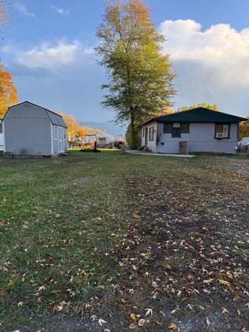 686 Old Arden Hwy, Colville, WA 99114