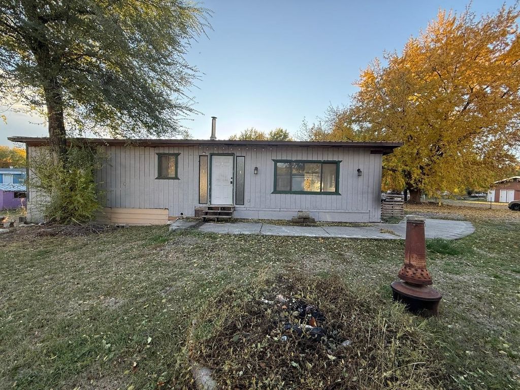 686 Old Arden Hwy, Colville, WA 99114