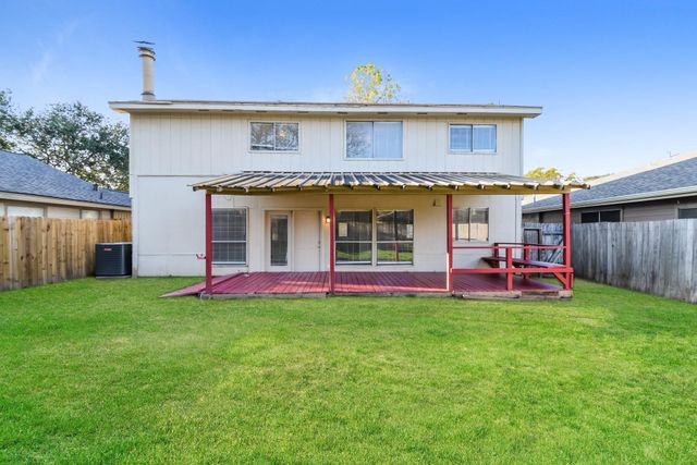 15915 Vista Del Mar Drive, Houston, TX 77083