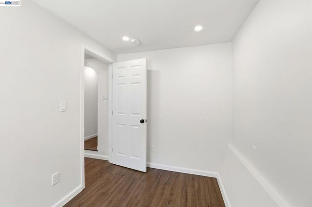 780 Goettingen St, San Francisco, CA 94134