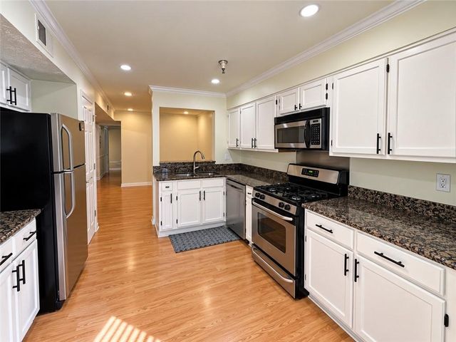 3920 Riverlook Parkway SE 202, Marietta, GA 30067