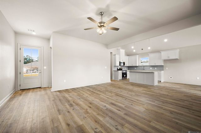 33258 Clinton Allen Rd, Denham Springs, LA 70706