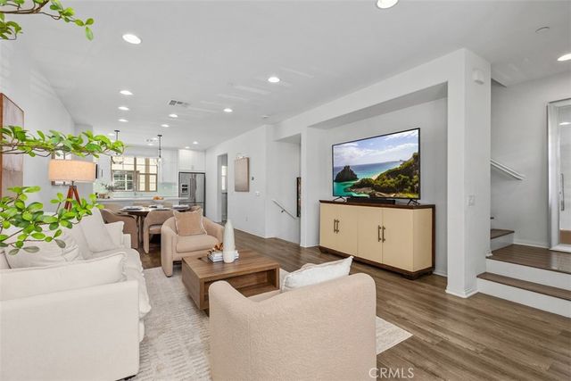 160 Capricorn, Irvine, CA 92618