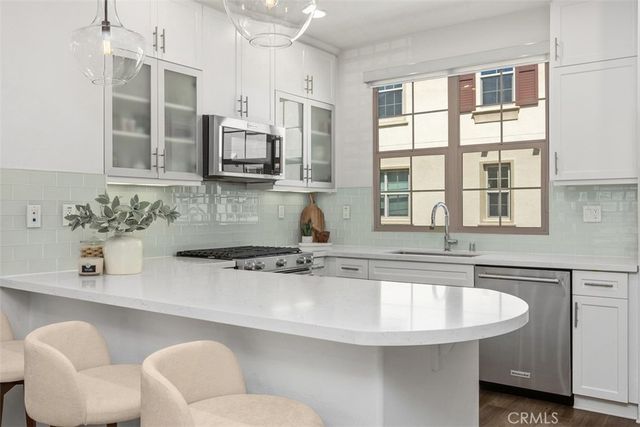 160 Capricorn, Irvine, CA 92618