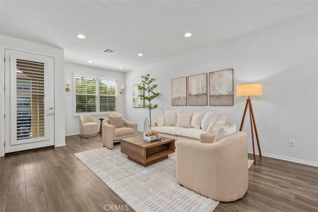160 Capricorn, Irvine, CA 92618