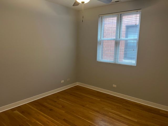 693 N Peoria Street 2N, Chicago, IL 60642