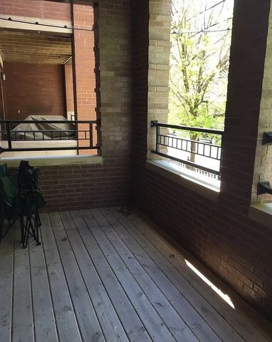 693 N Peoria Street 2N, Chicago, IL 60642