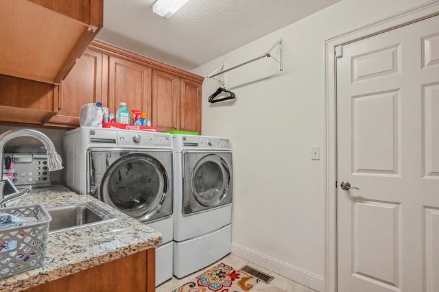 3914 IVANHOE BLVD, Columbia, MO 65203