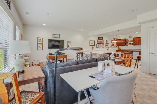 3914 IVANHOE BLVD, Columbia, MO 65203