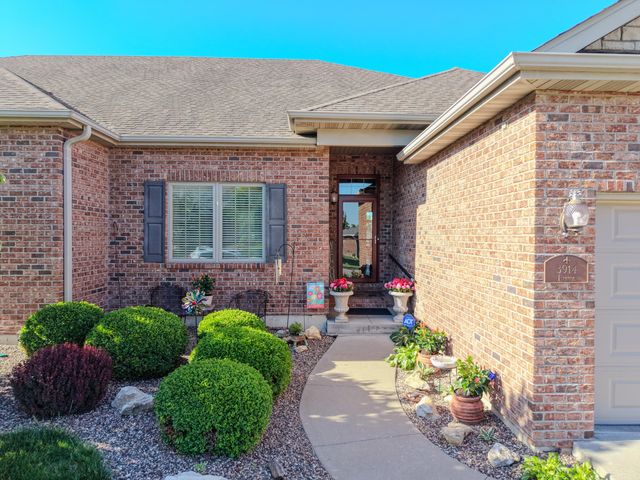 3914 IVANHOE BLVD, Columbia, MO 65203