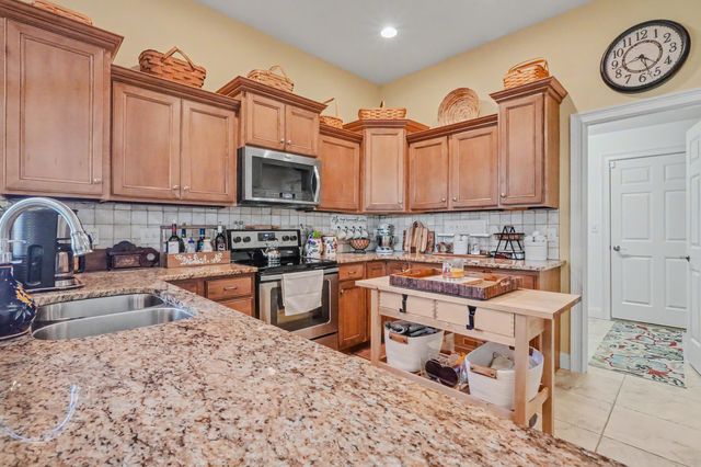 3914 IVANHOE BLVD, Columbia, MO 65203