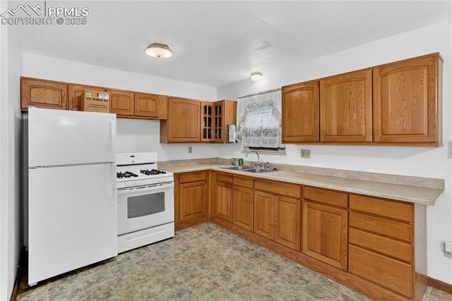 318 Cielo Vista Street, Colorado Springs, CO 80911