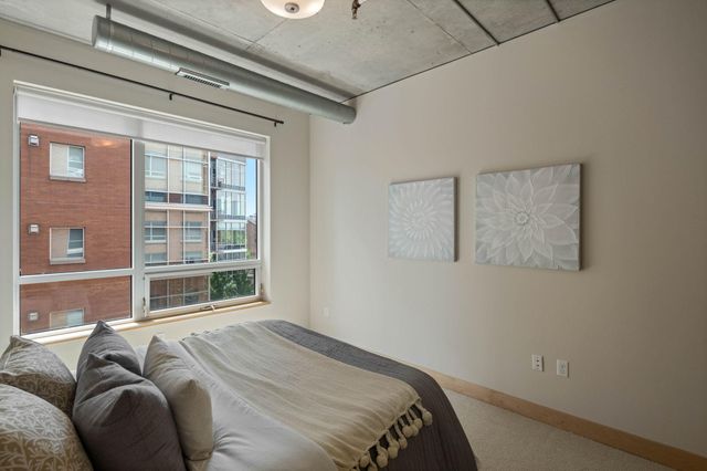 150 2nd Street NE B413, Minneapolis, MN 55413