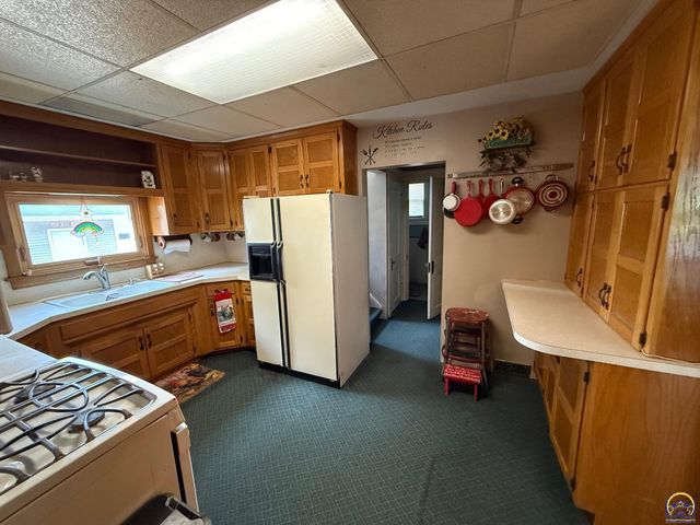 1606 NW Lower Silver Lake RD, Topeka, KS 66608