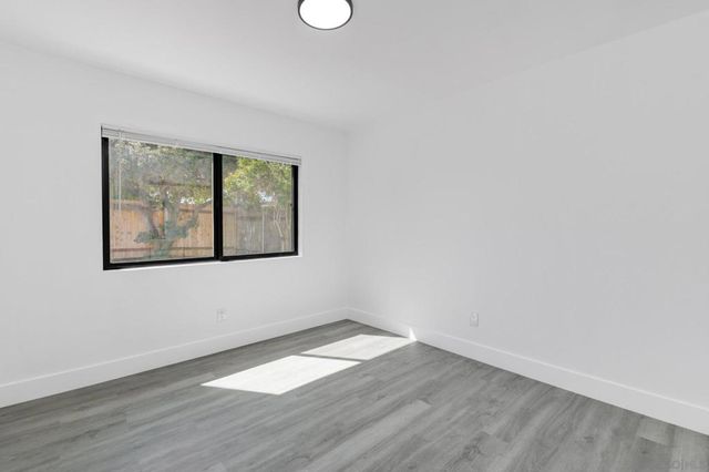 9125 Akard St, Spring Valley, CA 91977