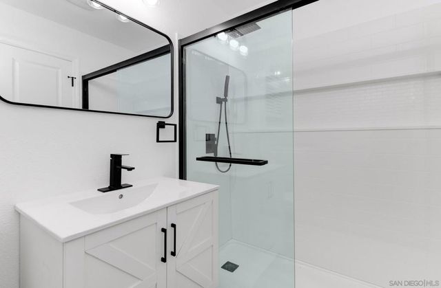 9125 Akard St, Spring Valley, CA 91977