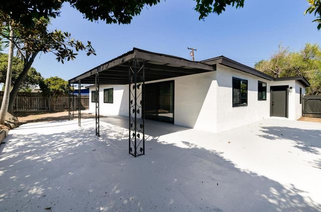 9125 Akard St, Spring Valley, CA 91977